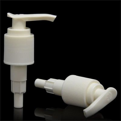 24 distributeurs blancs de lotion de corps de pompe cosmétique de la lotion 415 4CC pour le shampooing