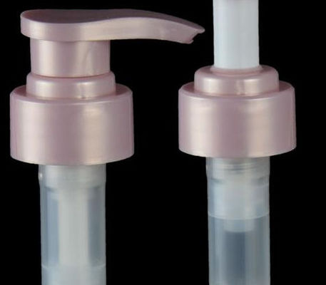 distributeur lisse 4CC de pompe de lotion de sérum de 32 410 pp avec le ressort externe intérieur