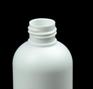 250ml a adapté les récipients aux besoins du client en plastique minces de bouteille en plastique blanche de HDPE de couleur 24/410