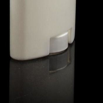 le petit pain 70ml sur le désodorisant met le conteneur en bouteille 60 x 26 X 125MM de stick déodorant