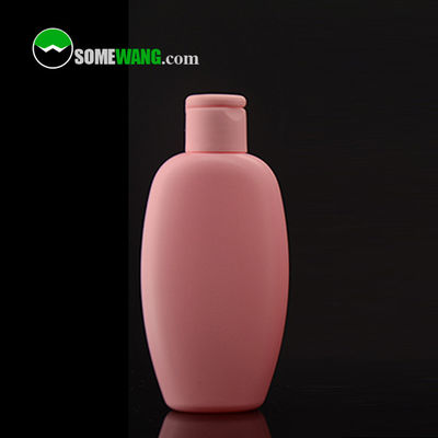 La bouteille plate 100ml 138ml 200ml de PE a adapté la bouteille aux besoins du client cosmétique