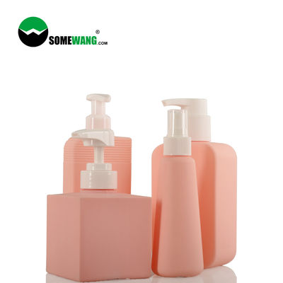 emballage cosmétique de bouteille de lotion de PE de 150ml 250ml 350ml 360ml avec le matériel de toucher doux