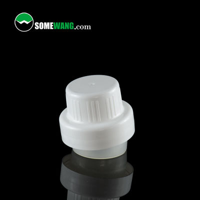 Le PE en plastique a adapté la bouteille aux besoins du client de grande taille de détergent de blanchisserie 2L de couleur avec le couvercle à visser